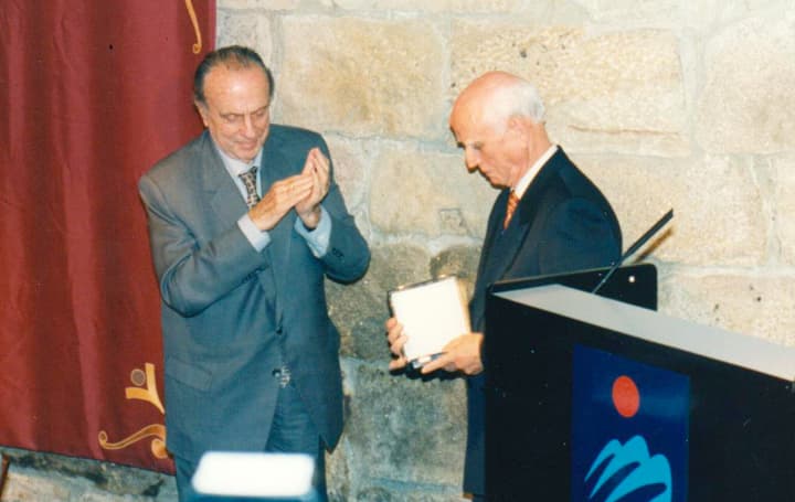 Galicia despide a José Peña Guitián, pionero de la pediatría y maestro de generaciones de médicos