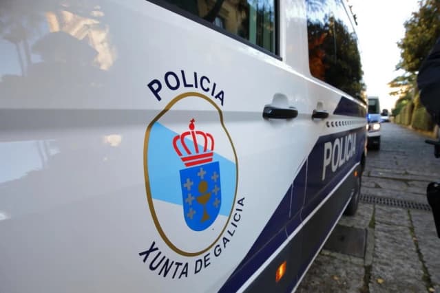 Operativo contra el alcohol en menores en Santa Comba: 4 infracciones y 11 identificados