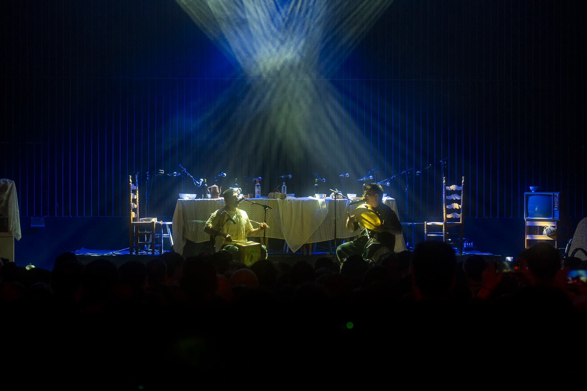 Unto Vello enche a Sala Capitol na estrea ao vivo do seu debut discográfico, «Inmaterial»