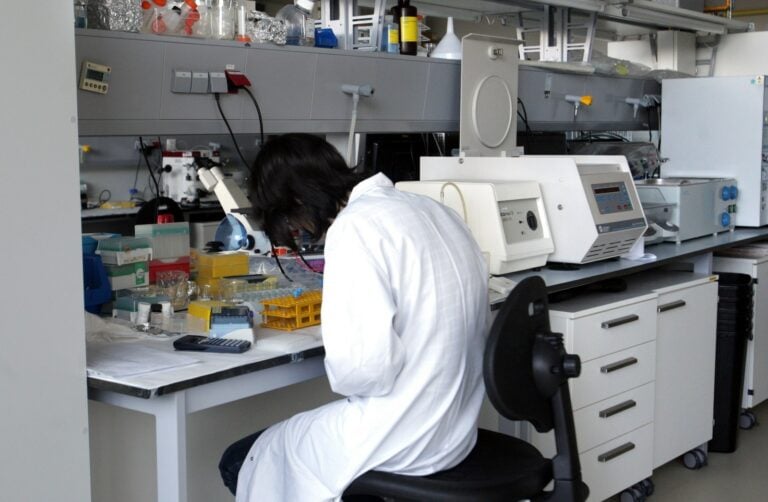 La Xunta sube en un 55 % la partida para los centros de investigación más excelentes del sistema universitario de Galicia