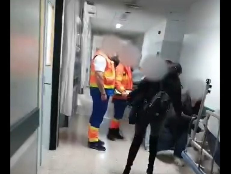 A Asociación de Pacientes e Usuarios do CHUS denuncia un «novo colapso en urxencias»