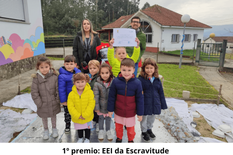 Farmacia Noelia Mayo e a unitaria da Escravitude foron os gañadores do concurso de decoracións ‘Nadal na rúa 2023’