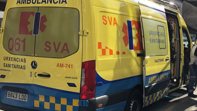 Fallece un operario en Vimianzo mientras descargaba un camión