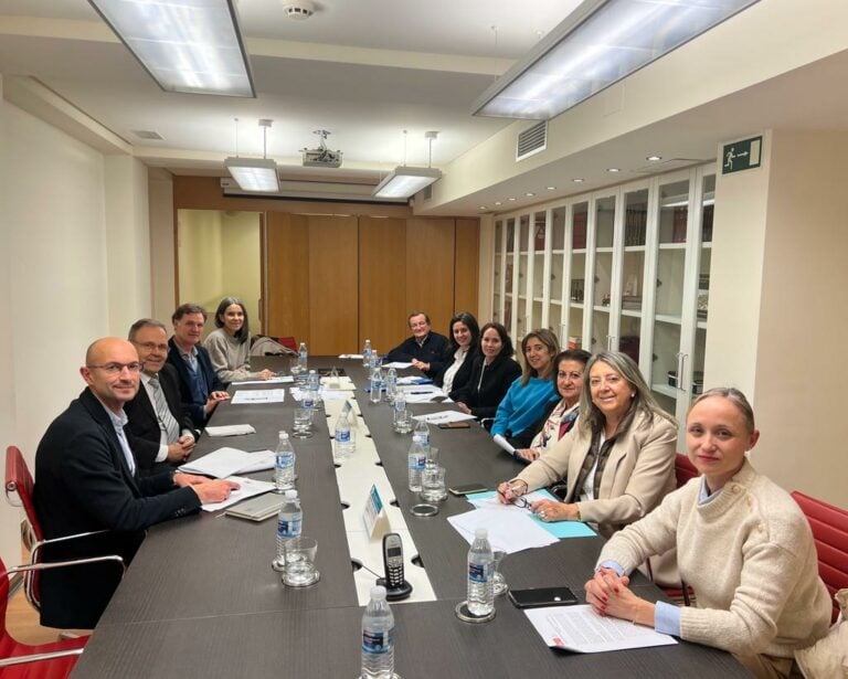O Grupo Socialista reúnese co Foro Cívico para valorar o estado dos asuntos clave de Santiago