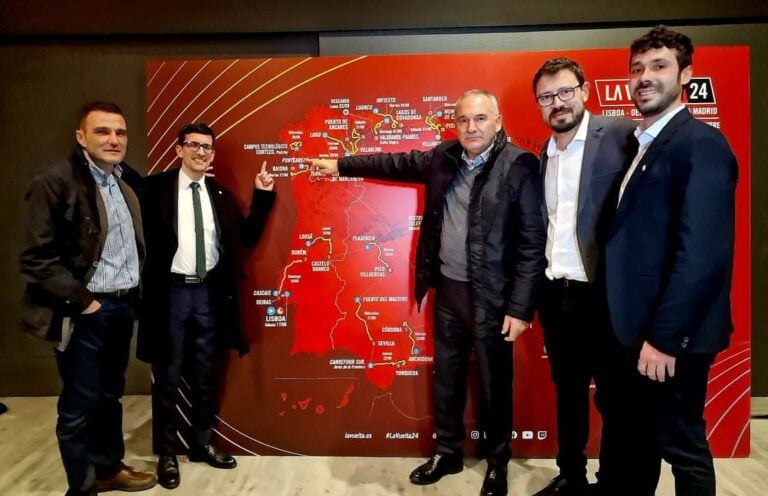 Una de las etapas de La Vuelta a España 2024 tendrá salida y meta en Padrón