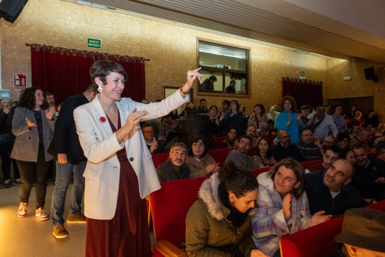Pontón compromete acelerar o CEIP do Milladoiro e a ampliación do centro de saúde de Bertamiráns