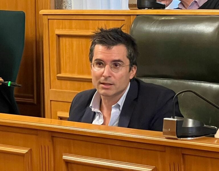 Verea esíxelle ao BNG que «garanta a seguridade» para movilizar os pisos baleiros de Santiago