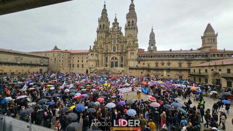 VIDEO | Más de 15.000 personas salen a la calle en Santiago por «la defensa de nuestro mar»