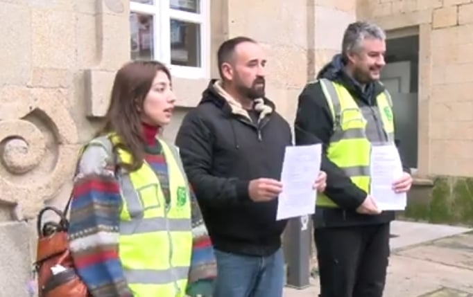 Ecologistas en Acción se querella contra la naviera que provocó el vertido de pellets