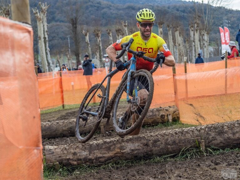 O amesán Jorge Pérez, campión galego da categoría máster 30 de ciclocrós