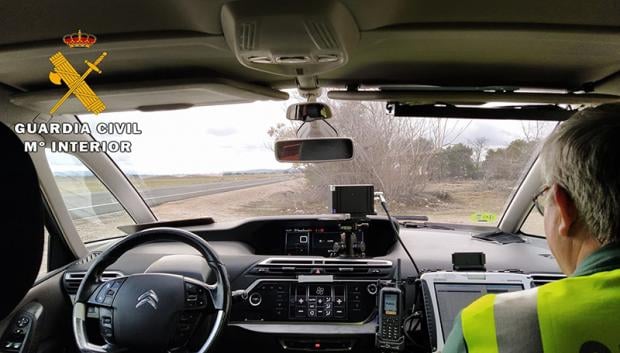 Un joven de Arzúa pillado en Lugo circulando a 206 Km/h en un tramo limitado a 100