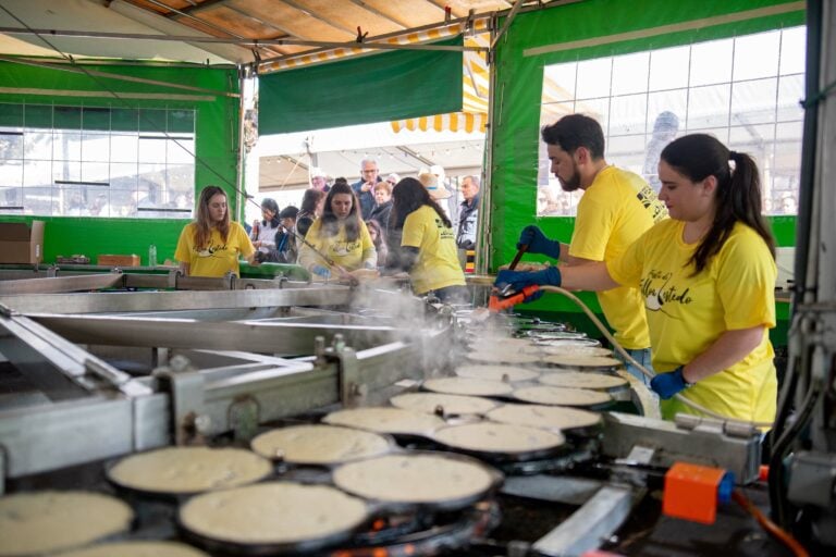 A Festa da Filloa de Lestedo repartirá máis de 50.000 filloas e contará cun desfile dos Xenerais da Ulla