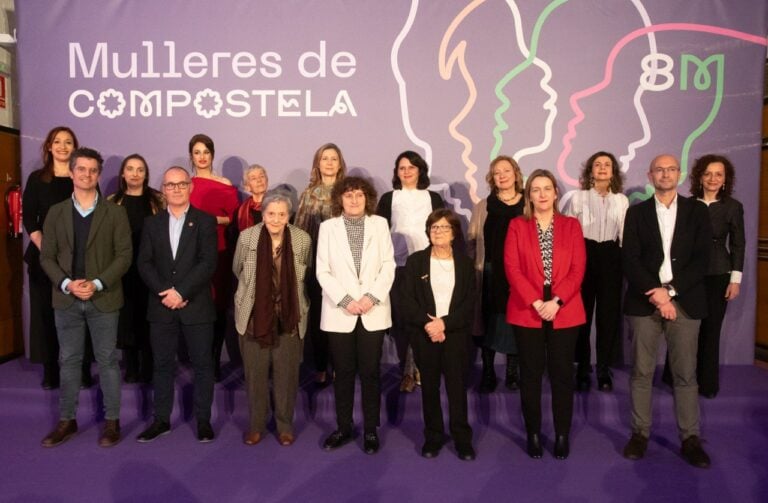O Concello rende unha homenaxe a 13 mulleres vinculadas a Compostela con motivo do 8M