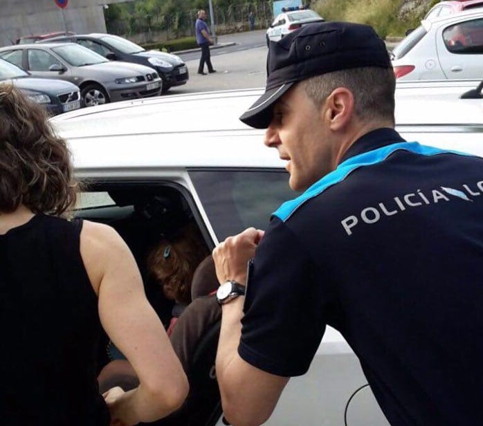 Só 16 multas en Santiago por non usar o cinto tras controlar máis de dous mil vehículos