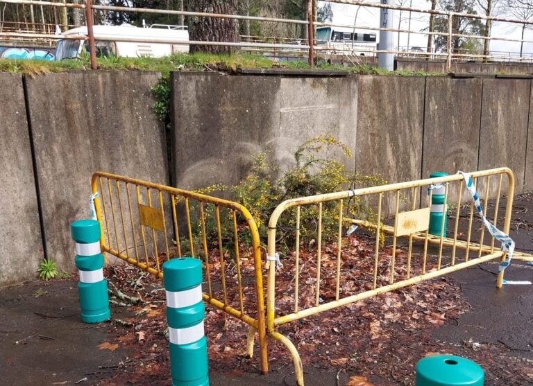 O Concello retira 70 toneladas de ‘lixo’ da contorna do Estadio Vero Boquete