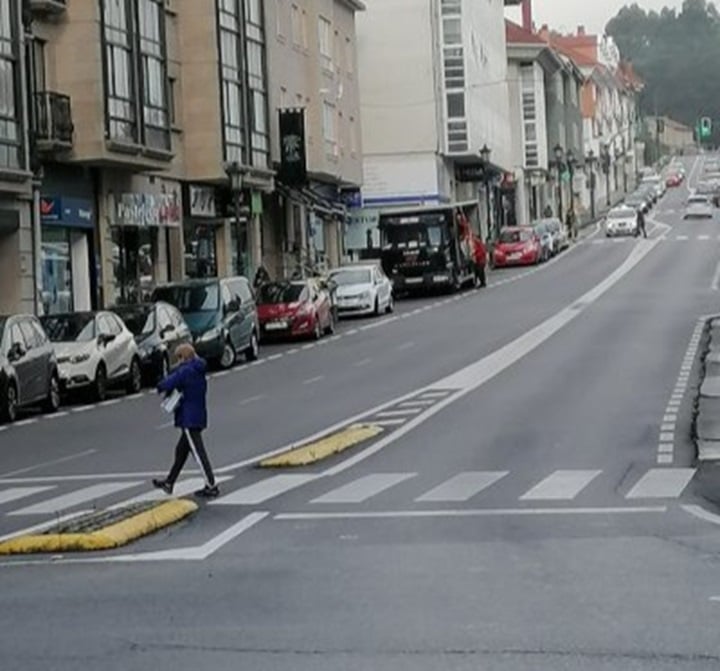 Atropella a un menor en Bertamiráns y se da la fuga