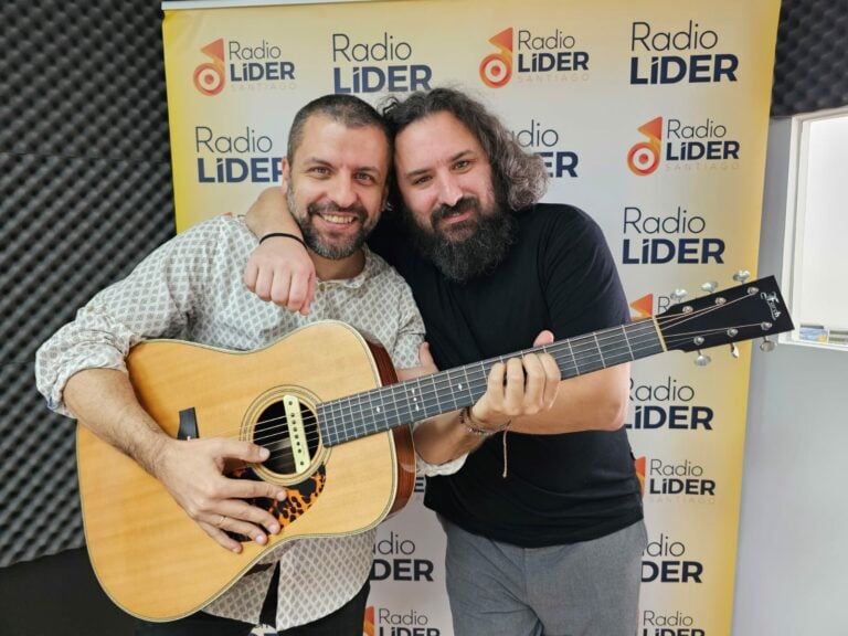 César de Centi: «Los jóvenes ven a los cantautores como si cantáramos gregoriano»