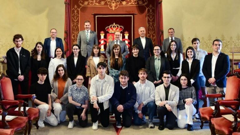 A USC premia a calidade lingüística de 25 traballos académicos, TFG e TFM