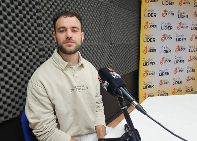 O campión de España de kárate busca patrocinador de cara o campionato europeo