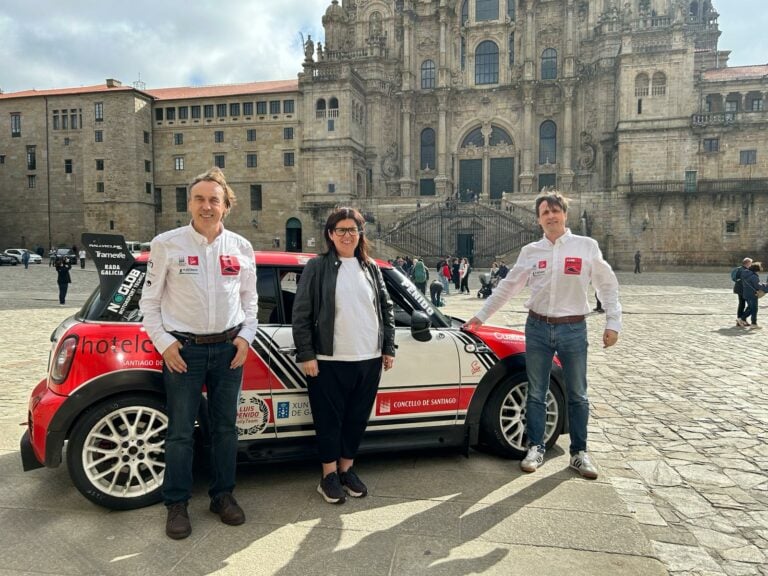 VIDEO | O Concello patrocina ao piloto compostelán Luis Penido