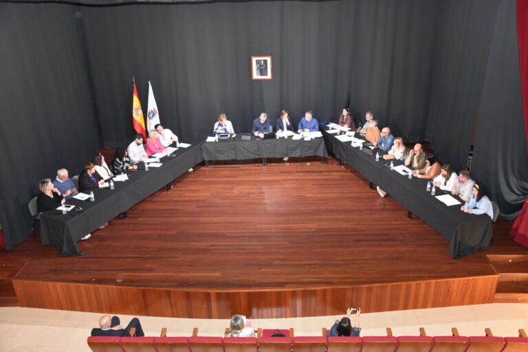 O avance de Ames marcou o debate do pleno extraordinario sobre o estado do concello