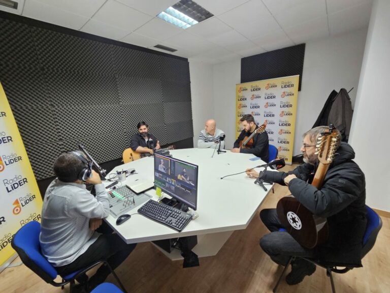 Concerto solidario de tunos de Compostela en apoio aos afectados pola dana de Valencia
