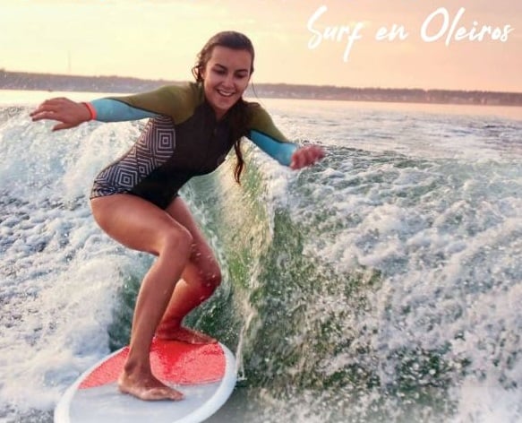 Aberta a inscrición no Campamento de verán de surf destinado á mocidade de Compostela