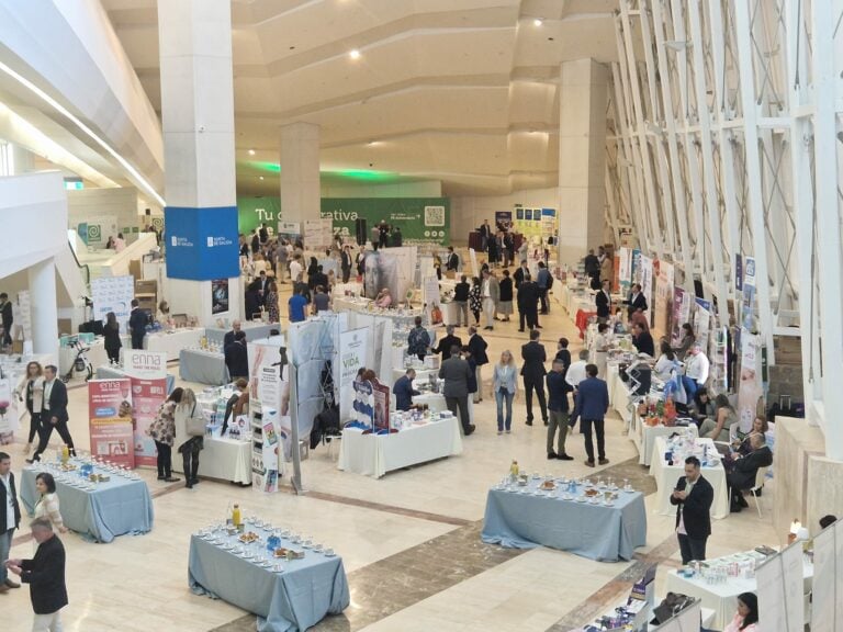Los principales laboratorios farmacéuticos se dan cita en la Cidade da Cultura
