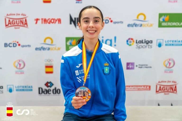 A amesá Olivia Parga, medalla de ouro na IV xornada da Liga Galega de karate