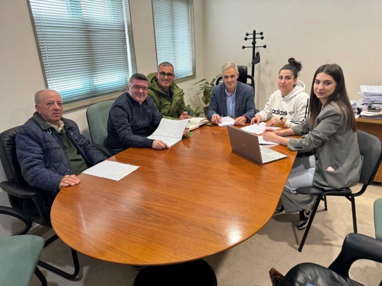 Vila de Cruces inicia o proceso de licitación do Servizo de Axuda no Fogar por 4,5M€