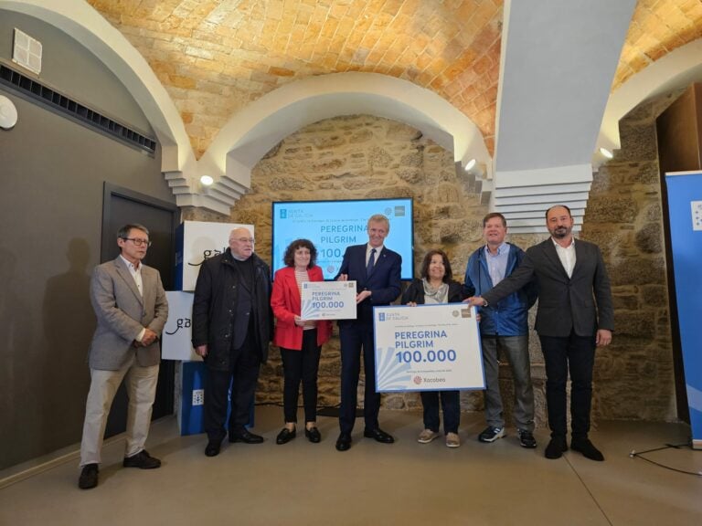 Chega a Compostela o peregrino número 100.000 deste ano