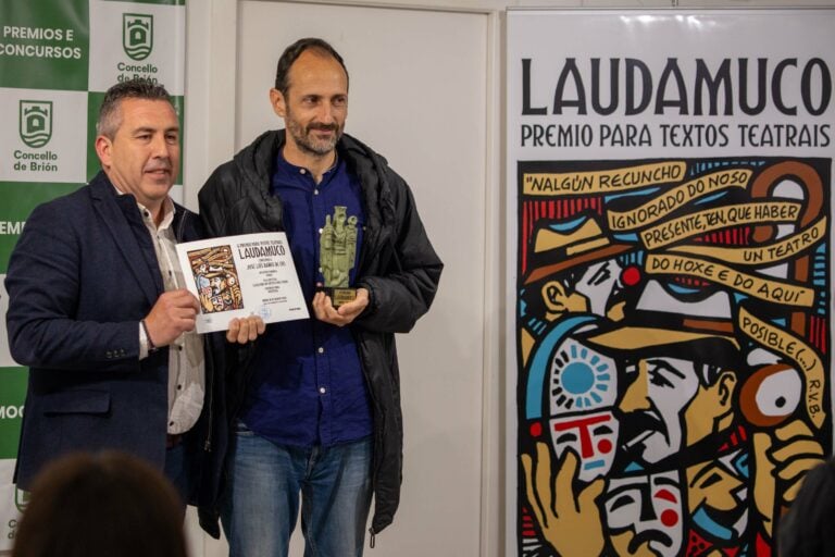 José Luís Baños de Cos recibe o VI Premio Laudamuco para textos Teatrais