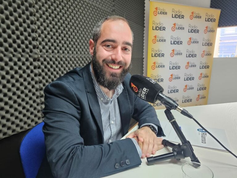Medrar en poboación e en empresas, os retos do novo goberno de Rianxo