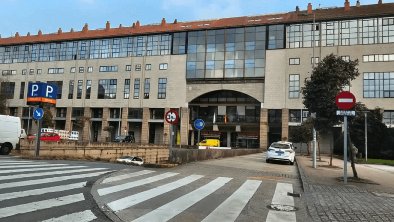 Área Central acoge hoy la inauguración de la exposición de baño hiperrealista de El Outlet