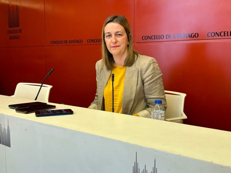 Raxoi e a USC asinan un convenio de colaboración con accións cara a un turismo máis sostible
