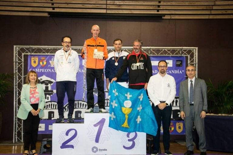 Un bronce y gran papel de la esgrima compostelana en el Campeonato de España de Veteranos