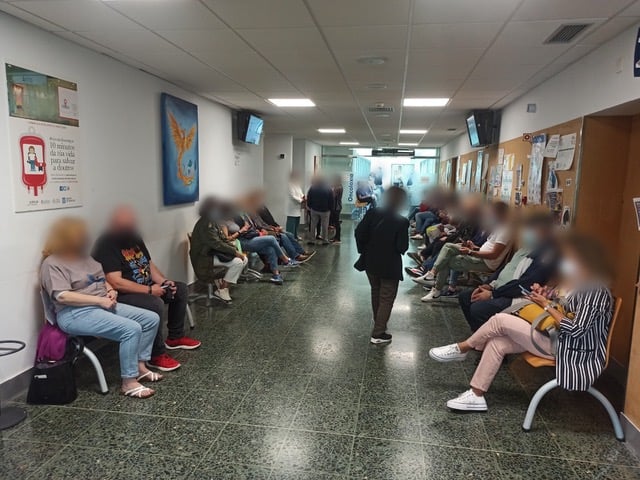 Nova denuncia dos Pacientes e Usuarios do CHUS sobre o ‘colapso’ no Hospital de Día Oncolóxico