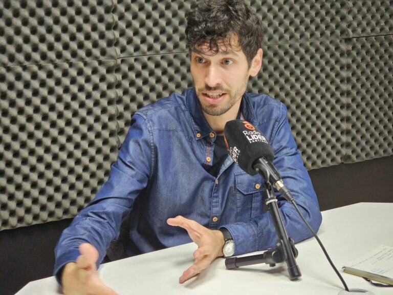 Santiago pon en marcha un servizo de información en materia de alugueiro
