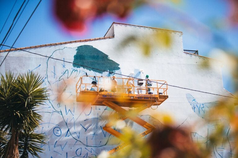 Recta final do Festival de Arte Urbana Viladomar en Rianxo