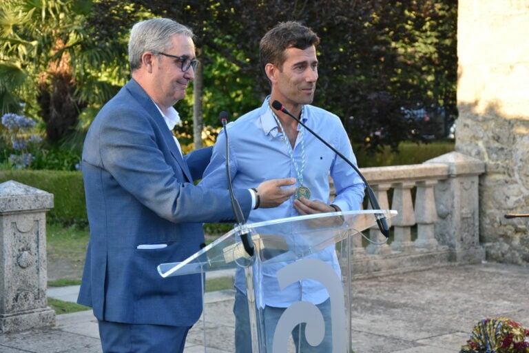 Ames rendeulle homenaxe a Borja Golán con motivo do Día de Galicia