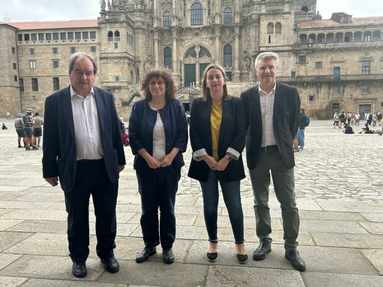 Santiago pretende comezar a aplicar a taxa turística en 2025