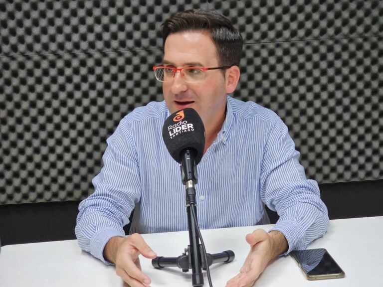 O compostelán Fran Allo presenta «Noite de Nadal», a súa nova panxoliña para estas festas