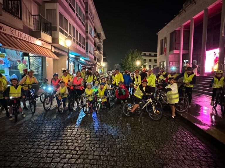 Récord de participación na marcha ciclista nocturna de Ames