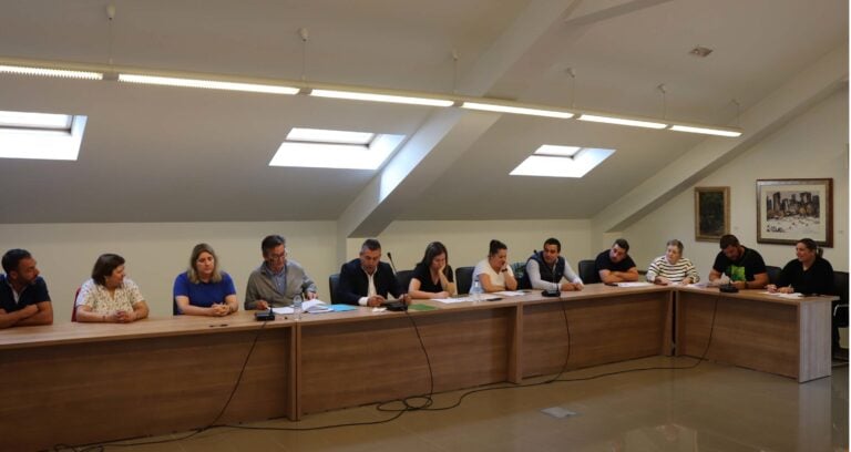 O BNG reprocha a “falta de lealdade institucional” do alcalde de Brión e critícalle o “servilismo” coa Xunta