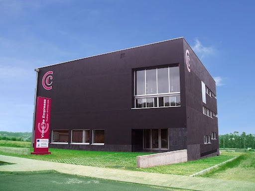 La Cámara de Comercio de Santiago impulsa la diversificación para asegurar la supervivencia de las empresas