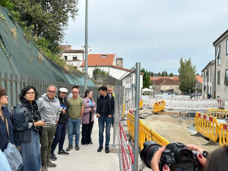 Rematan as obras no primeiro tramo da rúa do Pombal con apertura ao tráfico