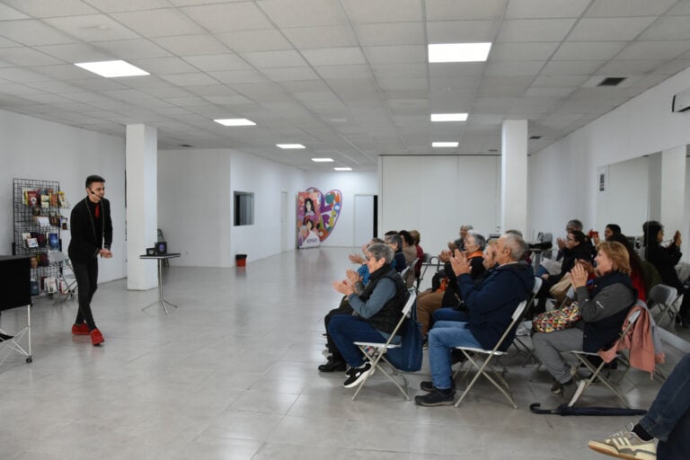 Ames acolle esta fin de semana o XIX Festival Internacional de Maxia “FestiMax”