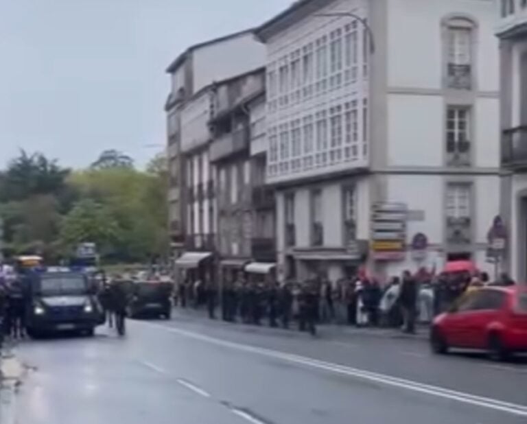 Cinco detidos tras un altercado no Burger King de A Senra durante unha protesta en apoio a Palestina