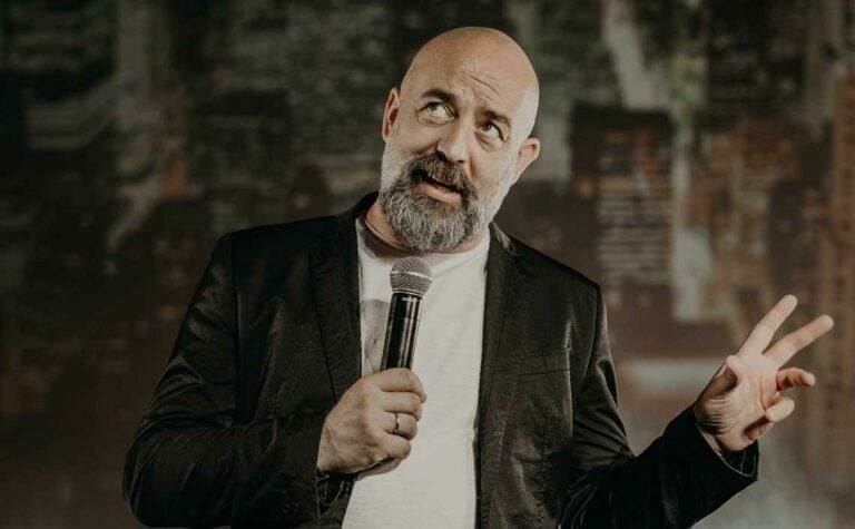 O humorista Goyo Jiménez actúa este xoves en Noia