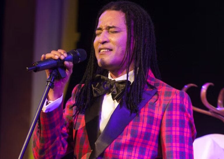 El cubano Johnny Vergara rinde tributo a Antonio Machín en una gira por Galicia